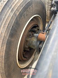 2012 Peterbilt 386 6X4 T/A DAY CAB TRUCK TRAC