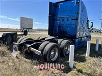 2022 Freightliner CASCADIA 126 6X4 T/A SLEEPER T