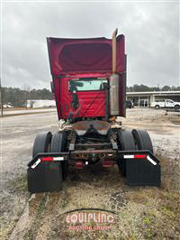 2012 International LA677