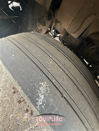 2012 International LA677