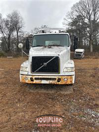 2008 VOLVO TRUCK VNM