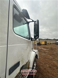 2008 VOLVO TRUCK VNM