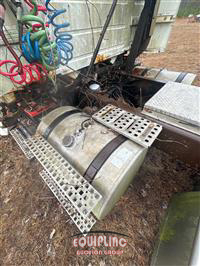 2008 VOLVO TRUCK VNM