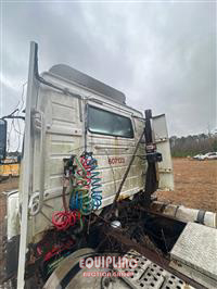 2008 VOLVO TRUCK VNM