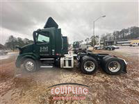 2016 VOLVO TRUCK VNL