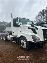 2013 VOLVO TRUCK VNL