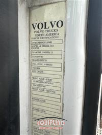 2013 VOLVO TRUCK VNL