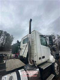 2013 VOLVO TRUCK VNL