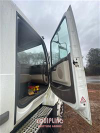 2013 VOLVO TRUCK VNL