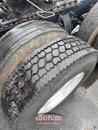 2007 Freightliner CL112 6X4 T/A MID ROOF SLEEPER