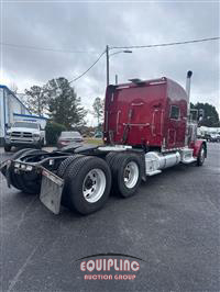2019 Peterbilt 389 6x4 T/A SLEEPER TRUCK TRAC