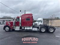 2019 Peterbilt 389 6x4 T/A SLEEPER TRUCK TRAC