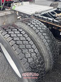 2019 Peterbilt 389 6x4 T/A SLEEPER TRUCK TRAC