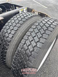 2019 Peterbilt 389 6x4 T/A SLEEPER TRUCK TRAC