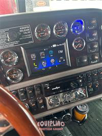 2019 Peterbilt 389 6x4 T/A SLEEPER TRUCK TRAC