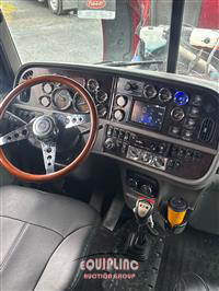 2019 Peterbilt 389 6x4 T/A SLEEPER TRUCK TRAC