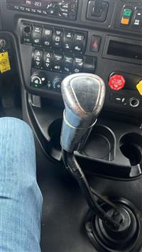 2019 International LT625 6X4 T/A SLEEPER TRUCK TR