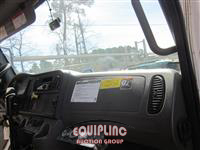 2006 Freightliner M2106 T/A BOX TRUCK W/100 PSIG