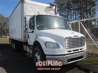 2006 Freightliner M2106 T/A BOX TRUCK W/100 PSIG
