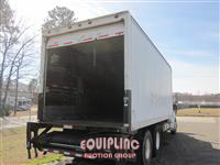 2006 Freightliner M2106 T/A BOX TRUCK W/100 PSIG