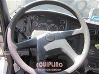 2006 Freightliner M2106 T/A BOX TRUCK W/100 PSIG