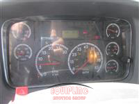 2006 Freightliner M2106 T/A BOX TRUCK W/100 PSIG