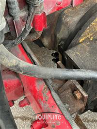 2004 Peterbilt 379 6X4 T/A SLEEPER TRUCK TRAC