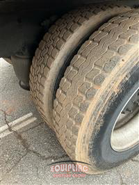 2019 Freightliner M2 4X2 S/A 26FT NON CDL BOX TR