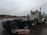 2007 Peterbilt 379 6X4 TRI/A DAY CAB TRUCK TR