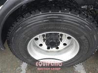 2007 Peterbilt 379 6X4 TRI/A DAY CAB TRUCK TR