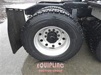 2007 Peterbilt 379 6X4 TRI/A DAY CAB TRUCK TR