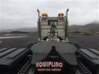 2007 Peterbilt 379 6X4 TRI/A DAY CAB TRUCK TR