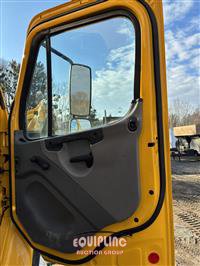 2019 Freightliner M2