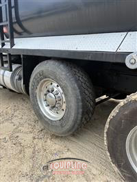 2017 Kenworth T880 TRI/A DUMP TRUCK 