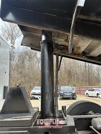 2017 Kenworth T880 TRI/A DUMP TRUCK 