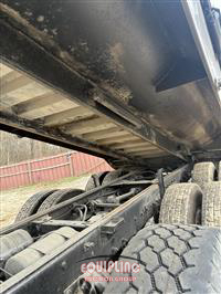 2017 Kenworth T880 TRI/A DUMP TRUCK 