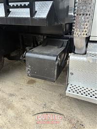 2017 Kenworth T880 TRI/A DUMP TRUCK 