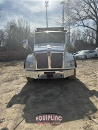 2017 Kenworth T880 TRI/A DUMP TRUCK 