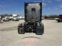 2019 Freightliner CASCADIA 6X4 T/A SLEEPER TRUCK