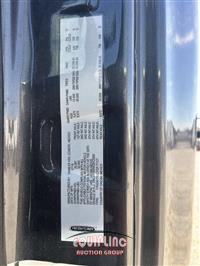 2019 Freightliner CASCADIA 6X4 T/A SLEEPER TRUCK