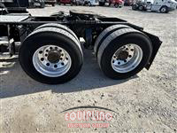 2019 Freightliner CASCADIA 6X4 T/A SLEEPER TRUCK