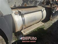 2008 International 7600 6X4 T/A ROLL OFF TRUCK