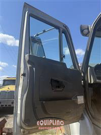 2008 International 7600 6X4 T/A ROLL OFF TRUCK