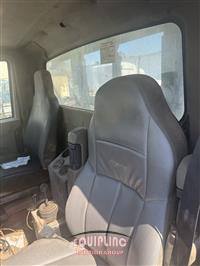 2008 International 7600 6X4 T/A ROLL OFF TRUCK