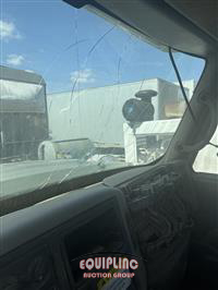 2008 International 7600 6X4 T/A ROLL OFF TRUCK