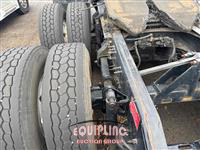 2015 VOLVO TRUCK VNL