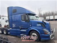 2015 VOLVO TRUCK VNL