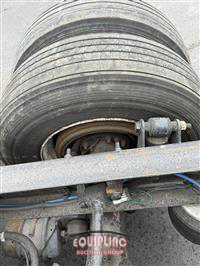 2015 Freightliner CASCADIA 125 6X4 T/A SLEEPER T