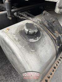 2015 Freightliner CASCADIA 125 6X4 T/A SLEEPER T