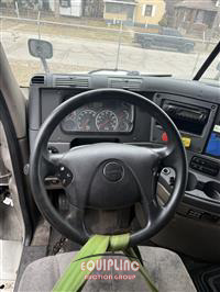 2015 Freightliner CASCADIA 125 6X4 T/A SLEEPER T